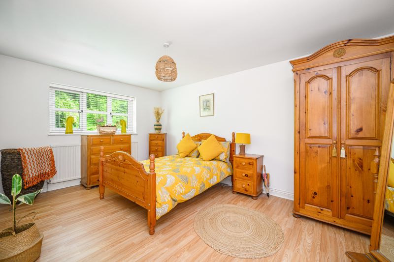 Bedroom- click for photo gallery